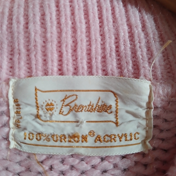 Vintage 1950's Brentshire Sweater Fuzzy Pink Crew Neck Relaxed Fit Knitted Soft - Picture 5 of 8